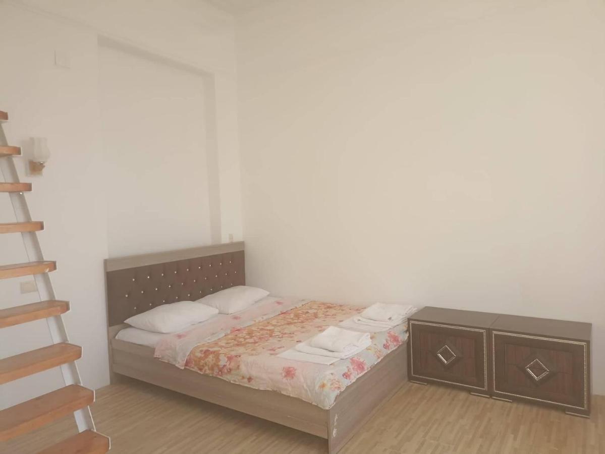 Bis-A Guesthouse ماكينجاوري المظهر الخارجي الصورة