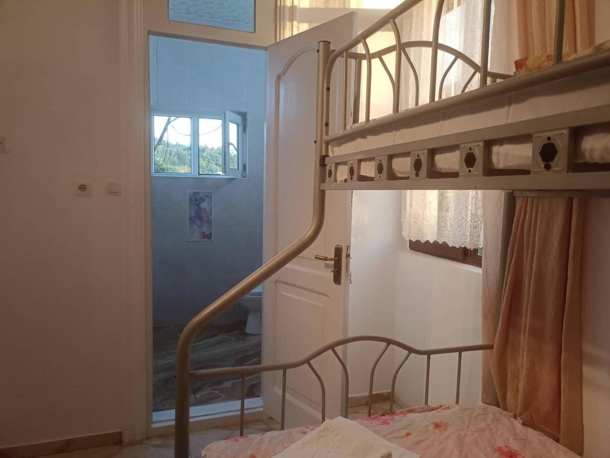 Bis-A Guesthouse ماكينجاوري المظهر الخارجي الصورة