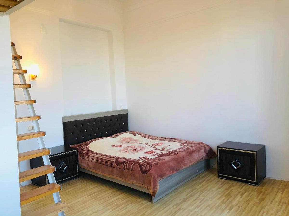 Bis-A Guesthouse ماكينجاوري المظهر الخارجي الصورة