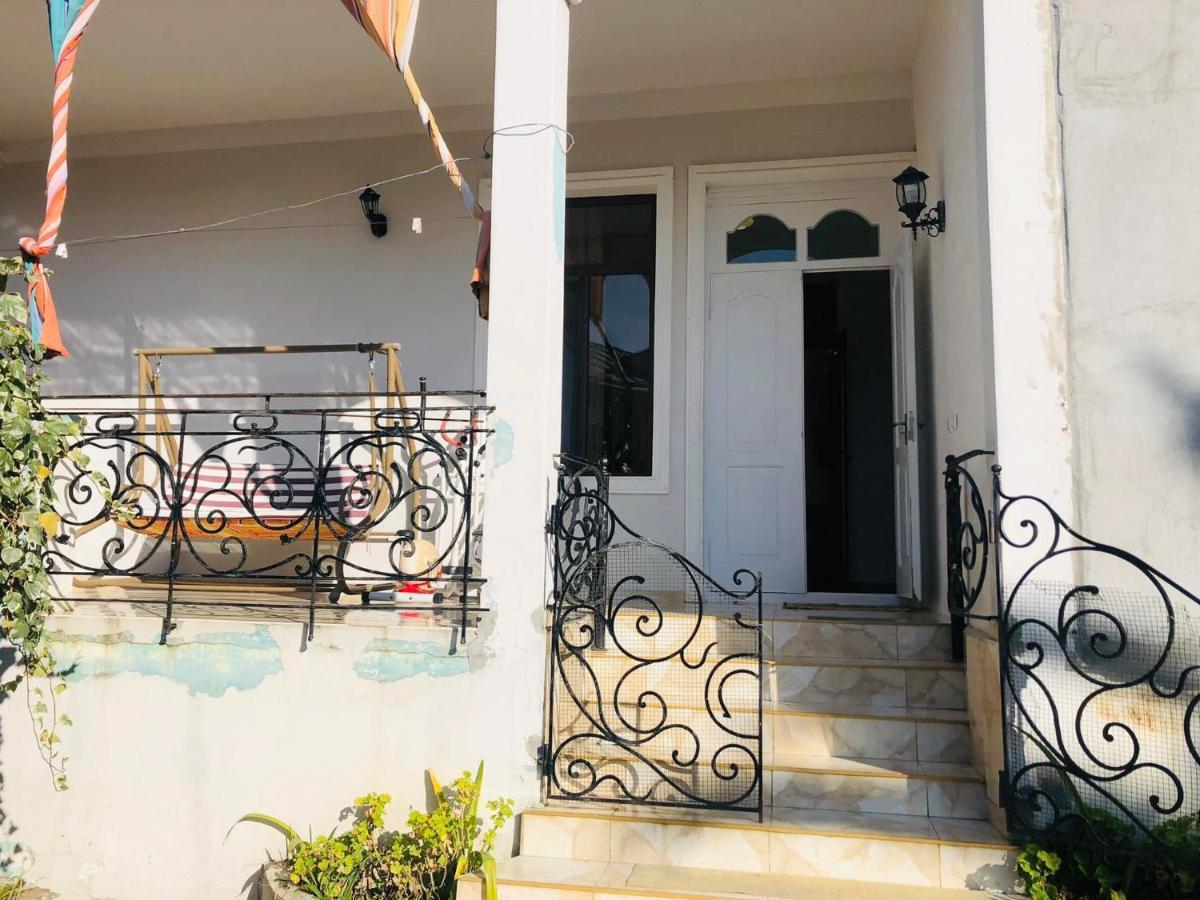 Bis-A Guesthouse ماكينجاوري المظهر الخارجي الصورة