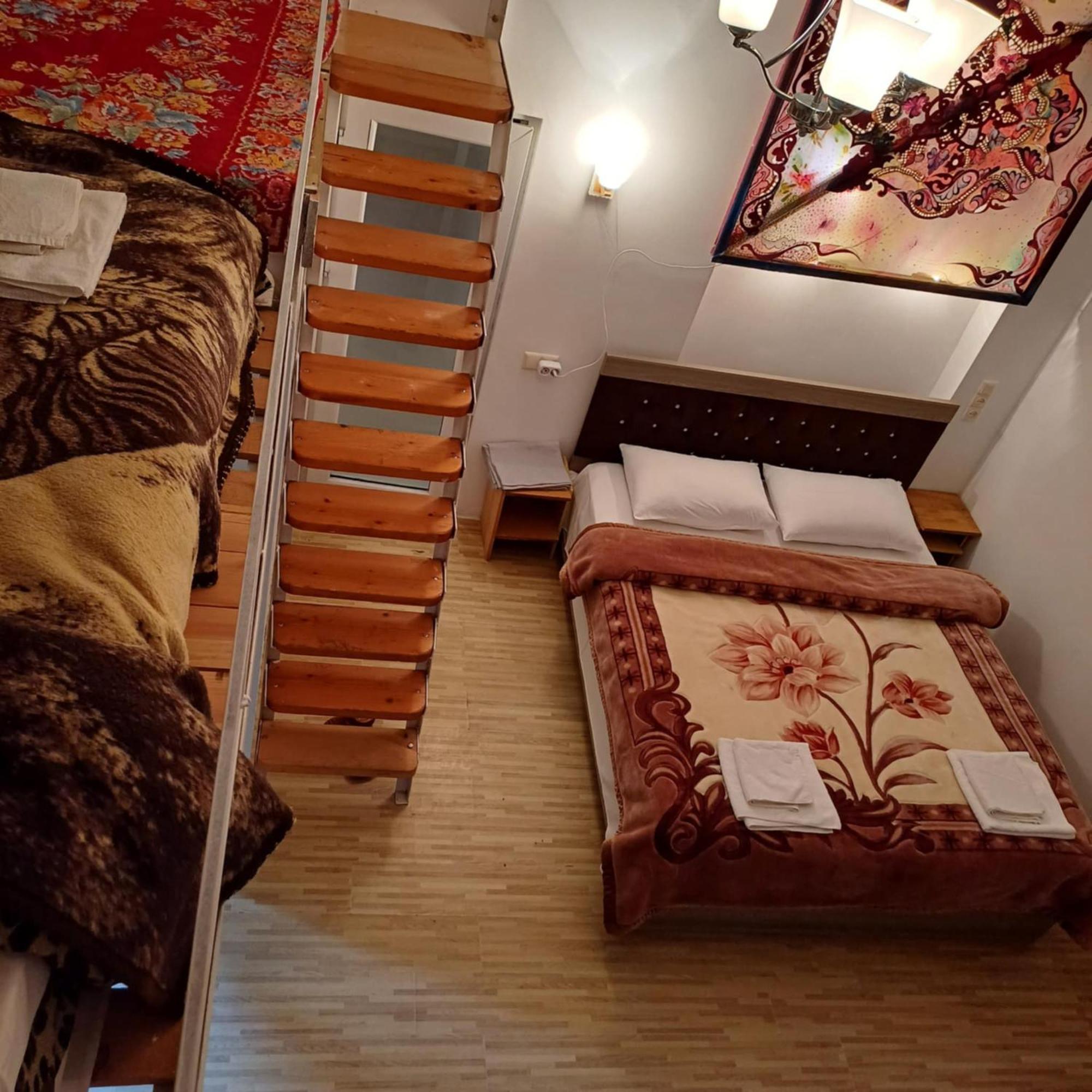 Bis-A Guesthouse ماكينجاوري المظهر الخارجي الصورة