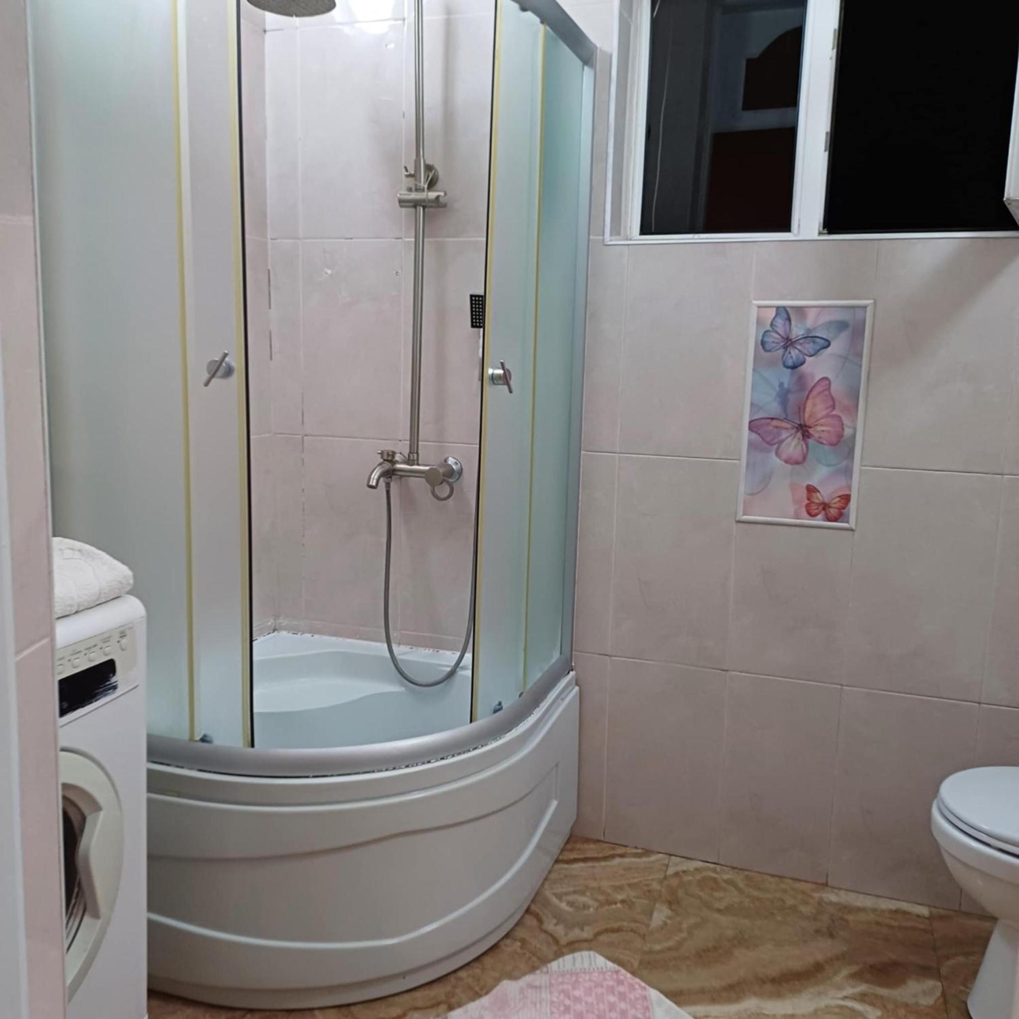 Bis-A Guesthouse ماكينجاوري المظهر الخارجي الصورة