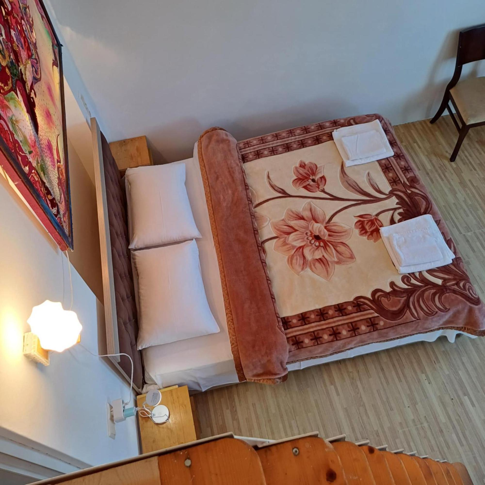 Bis-A Guesthouse ماكينجاوري المظهر الخارجي الصورة