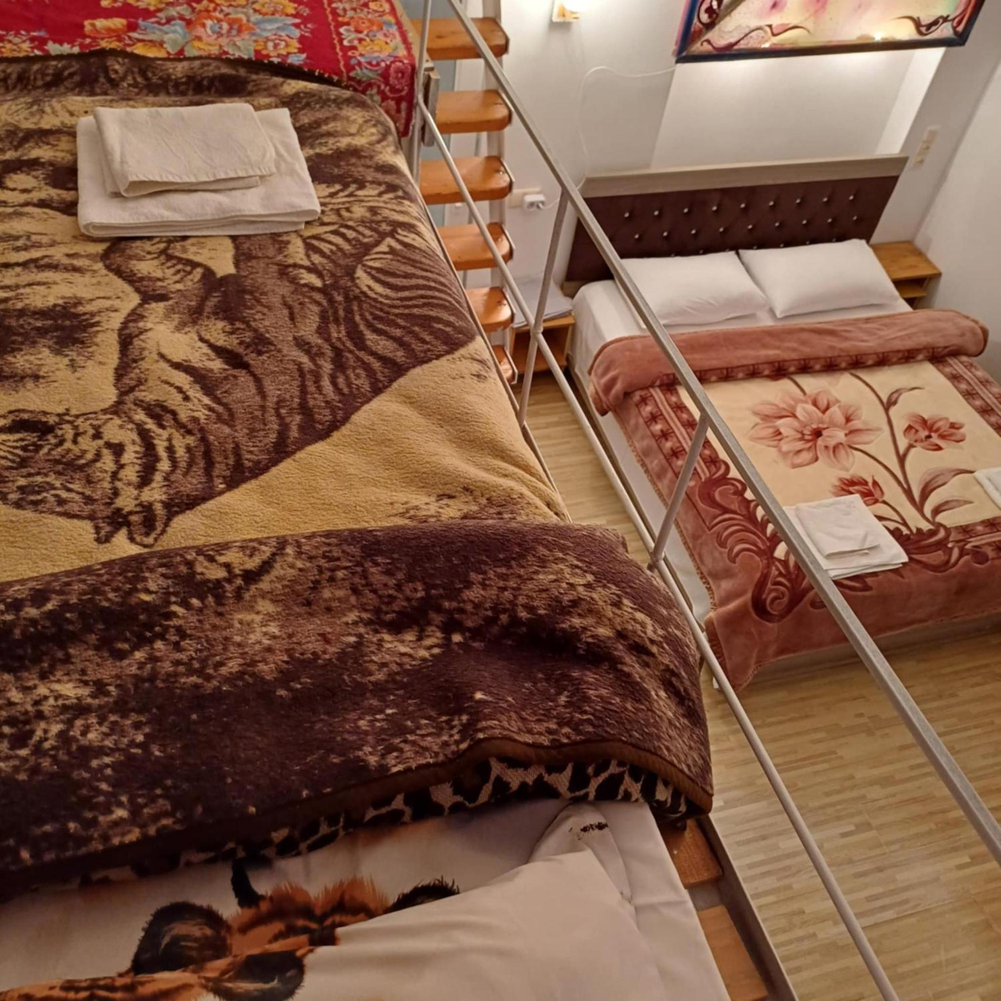 Bis-A Guesthouse ماكينجاوري المظهر الخارجي الصورة