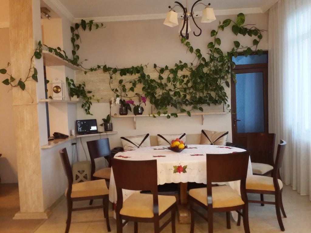 Bis-A Guesthouse ماكينجاوري المظهر الخارجي الصورة