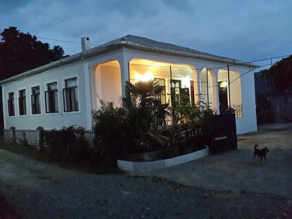 Bis-A Guesthouse ماكينجاوري المظهر الخارجي الصورة